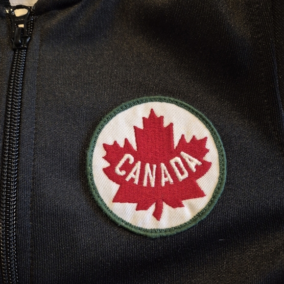 Hudson's Bay girls 7/8 black and white 2012 Olympic jacket EUC - Picture 3 of 7